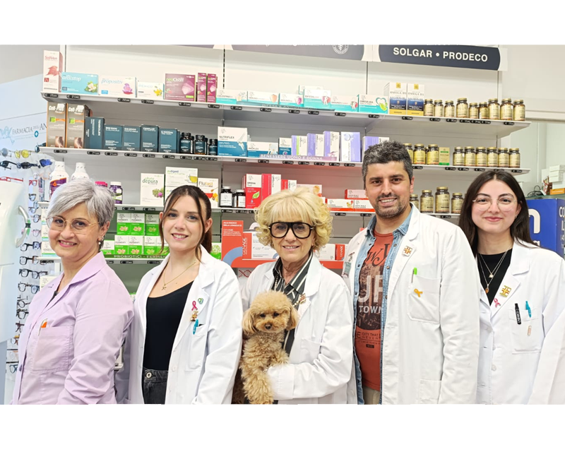 Lo Staff della Farmacia Degli Angeli